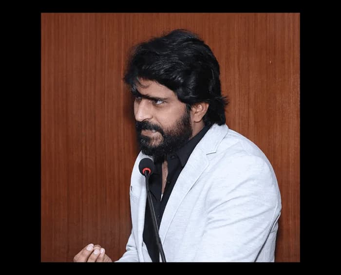 Vivek Vats, Founder — Astrologer & Numerologist